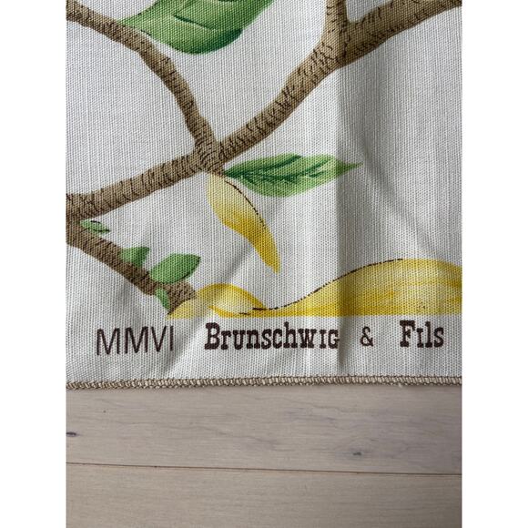 Brunschwig & Fils "Solange" fabric flowers vintage swatch 27 x 33 - Picture 6 of 6